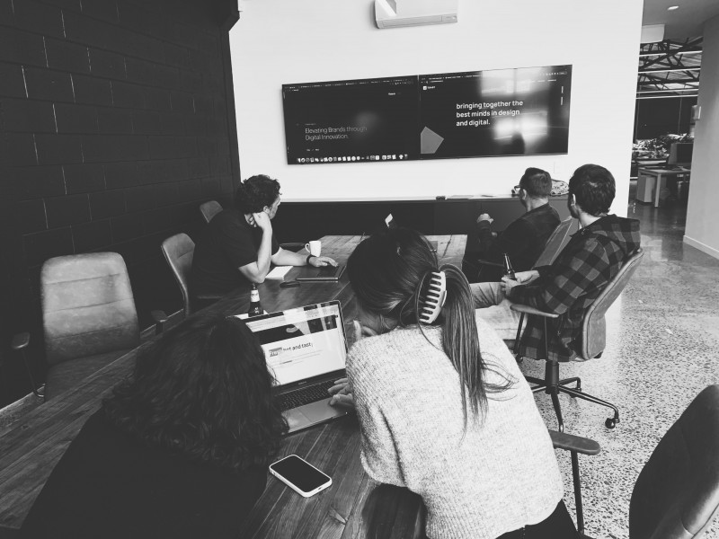 B2D7E586 94AA 4732 94F4 1D213E77ADD2